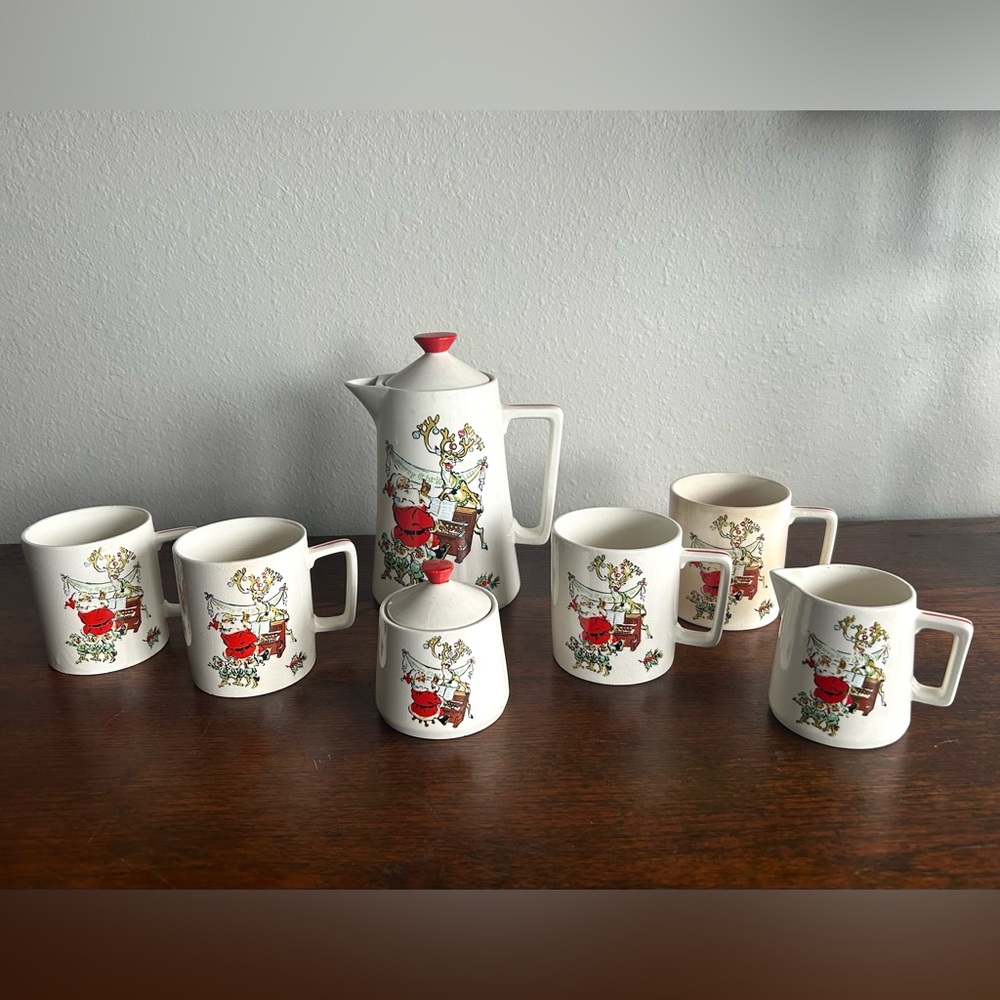 Brinns Rare Vintage 9 Piece Tea/ Coffee Set Christmas Santa Holiday Whimsical